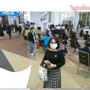 บริการจำหน่ายและเช่า PHOTOBOOTH INTERACTIVE AR+ พัฒนาระบบและออกแบบกราฟิกให้ตรงกับแบรนด์สินค้าและบริการของลูกค้าได้ ประหยัดงบการพัฒนาระบบใหม่และระยะเวลาในการดำเนินงาน เหมาะสำหรับกิจกรรมงานแต่ง งานเปิดตัวสินค้า งานออกบูธแสดงสินค้าและบริการ โดยความพิเศษของ Photobooth Interactive AR + ดังนี้ เล่นง่ายด้วยระบบจอสัมผัส สามารถ Detect เป็น AR สามารถ Tie-in รูปสินค้า โลโก้ และ รูปต่างๆที่เกี่ยวข้องกับธีมงานได้ สามารถทำเกมเล่นร่วมกับ Photobooth AR ได้ Dicut Background ตัดฉากพื้นหลัง แล้วแทรกภาพให้เข้ากับธีมงานได้ ออกแบบเฟรม ประกอบภาพหรือวิดีโอได้ สามารถบันทึกได้ทั้งไฟล์ภาพนิ่งและคลิปวิดีโอสั้นได้ สามารถ Download ภาพหรือคลิปวิดีโอที่เล่นได้ผ่านออนไลน์ โดยการสแกน QR Code ในการดาวน์โหลด เพื่อง่ายต่อการแชร์ให้ผู้ร่วมงาน สามารถสั่งปริ้นรูปหน้างานได้